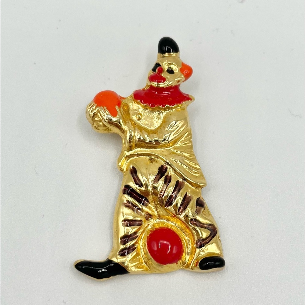 Vintage ELLE Clown Brooch Lapel 2.5” Gold Toned
